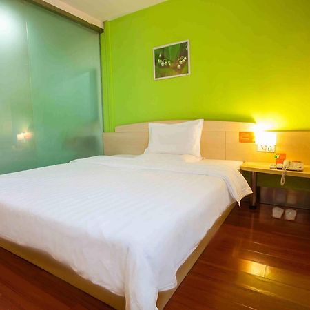 7Days Inn Lingshui Beidou Road Quarto foto
